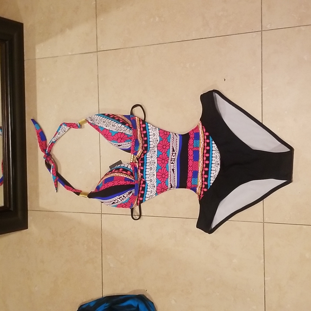 Swim suit